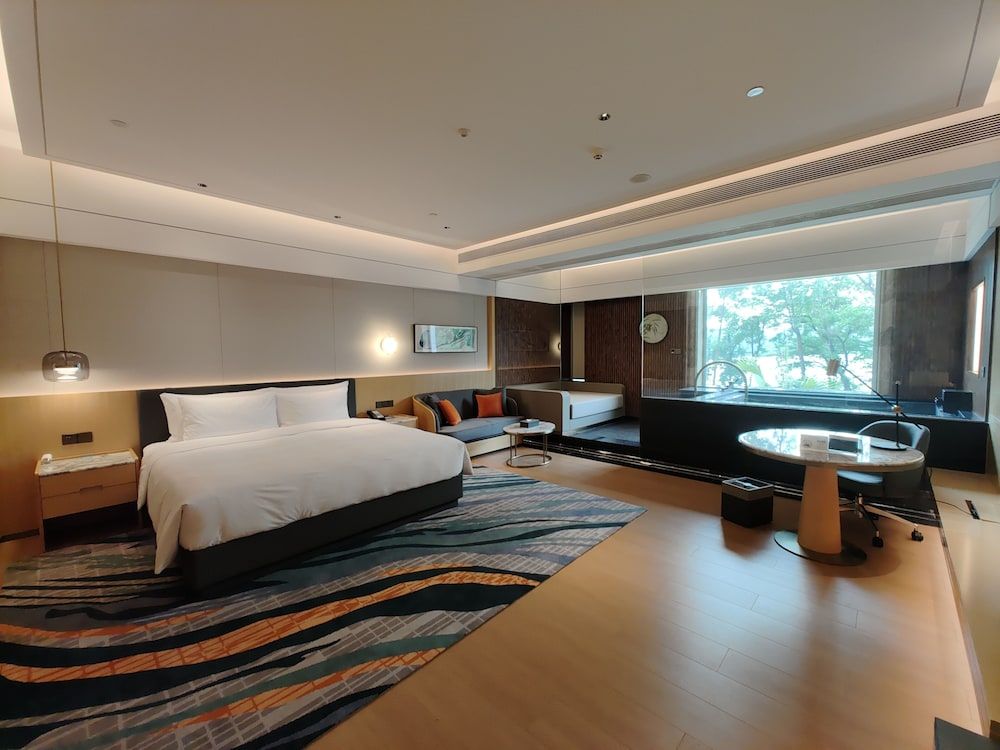 Hot Pool Family Room