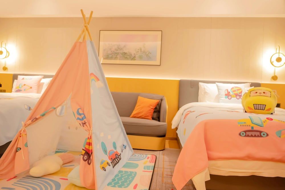 Room, 2 Double Beds, Garden View (Cars Theme)