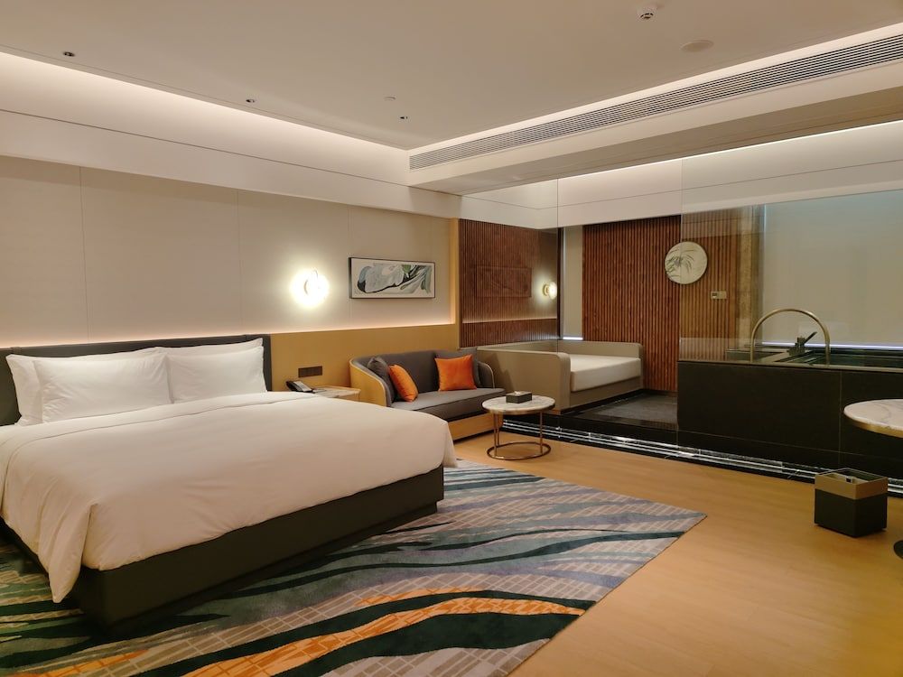 Hot Pool Family Room