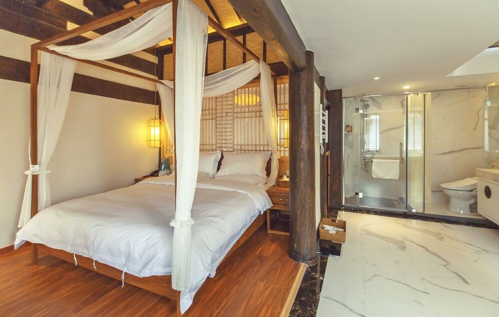 Deluxe Loft