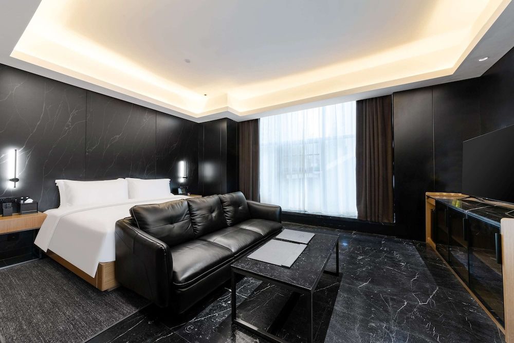 Executive Room, 1 King Bed, Non Smoking (Intelligent)