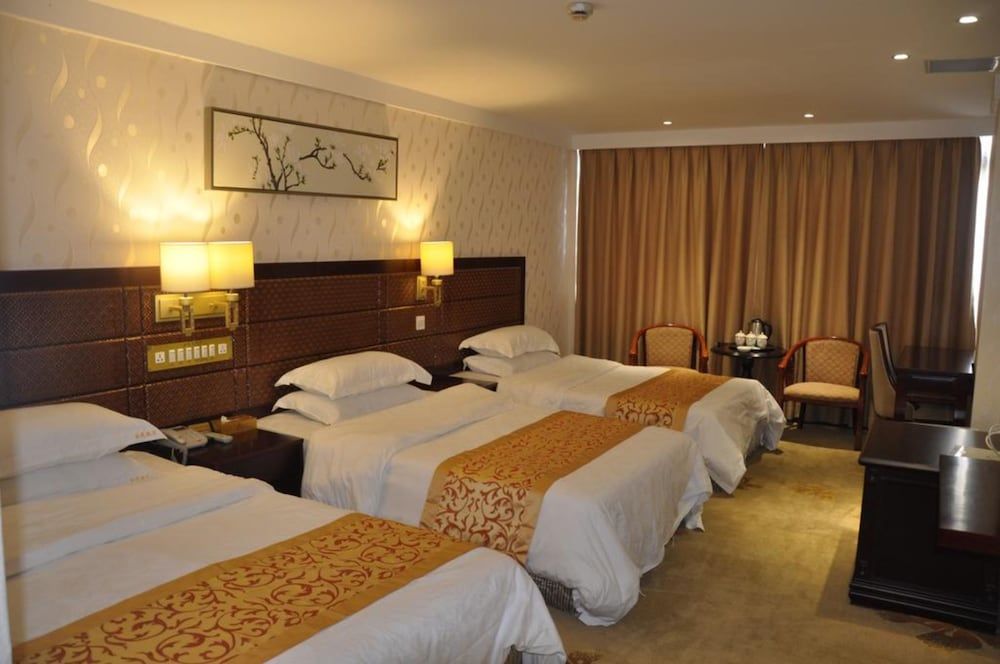 Deluxe Triple Room