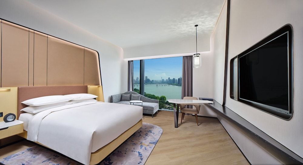 King Room, River View