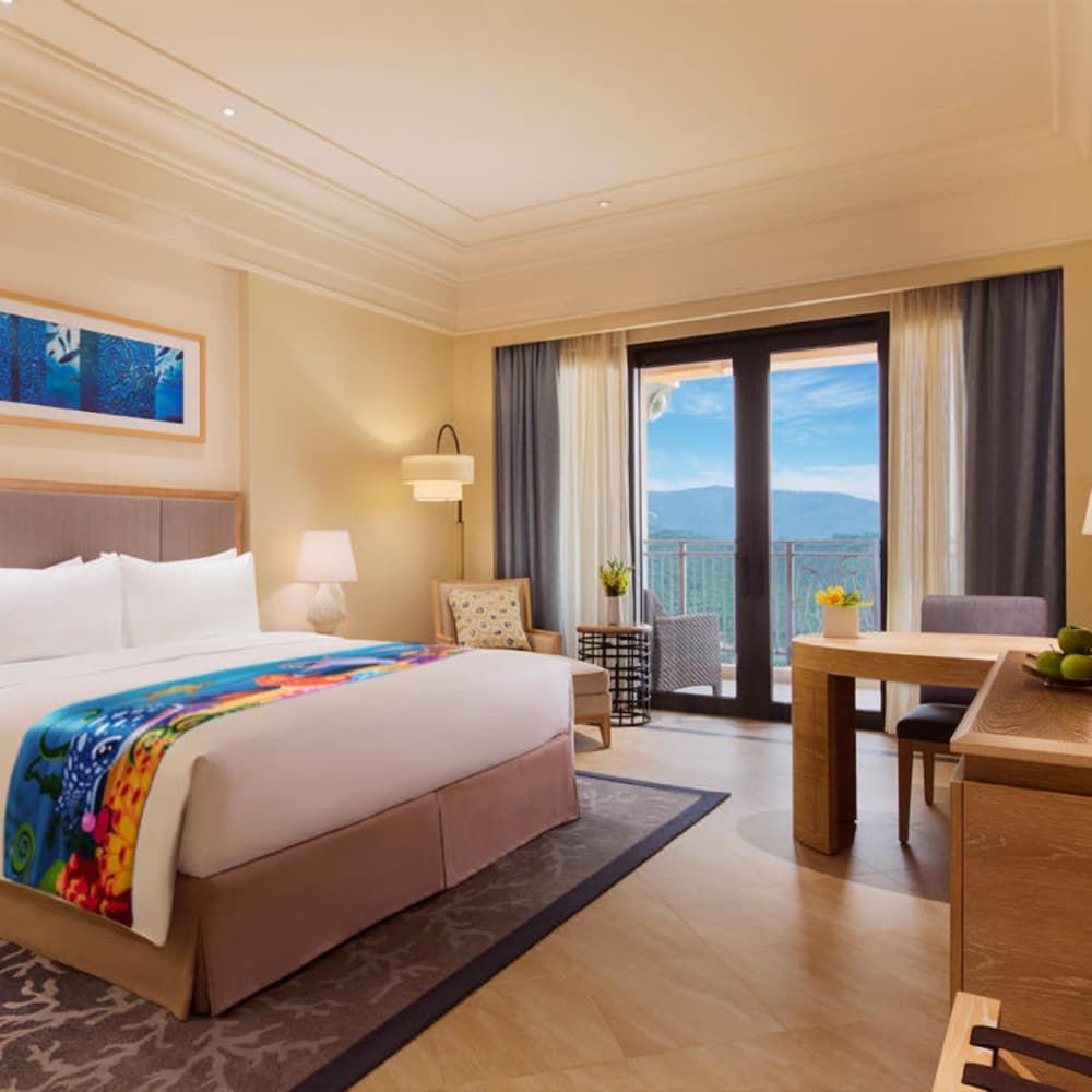Deluxe Parkview Double Room