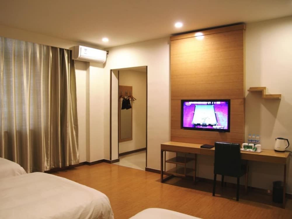 undefined GreenTree Inn Jinan Gaoxin District South Gongye Road Middle Aoti Road Express Hotel 8