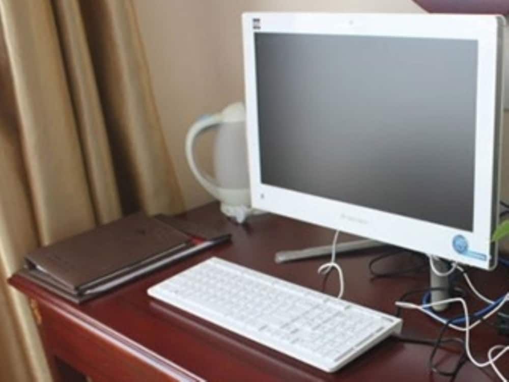 undefined GreenTree Inn Jinan Daming Lake Hotel 9