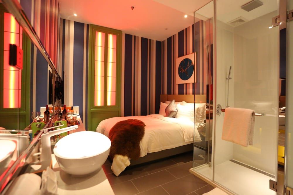 R-Kiss Signature Double Room, No Windows 5