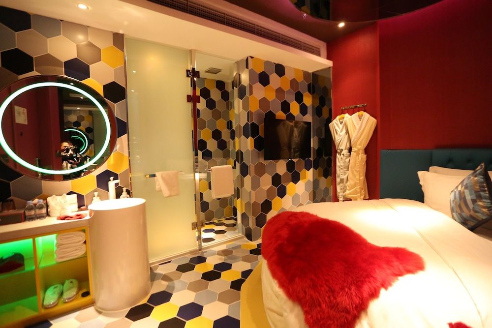 R-Kiss Xiyue Romantic Room 7