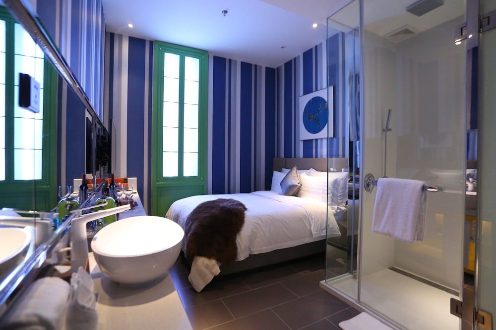 R-Kiss Signature Double Room, No Windows 9