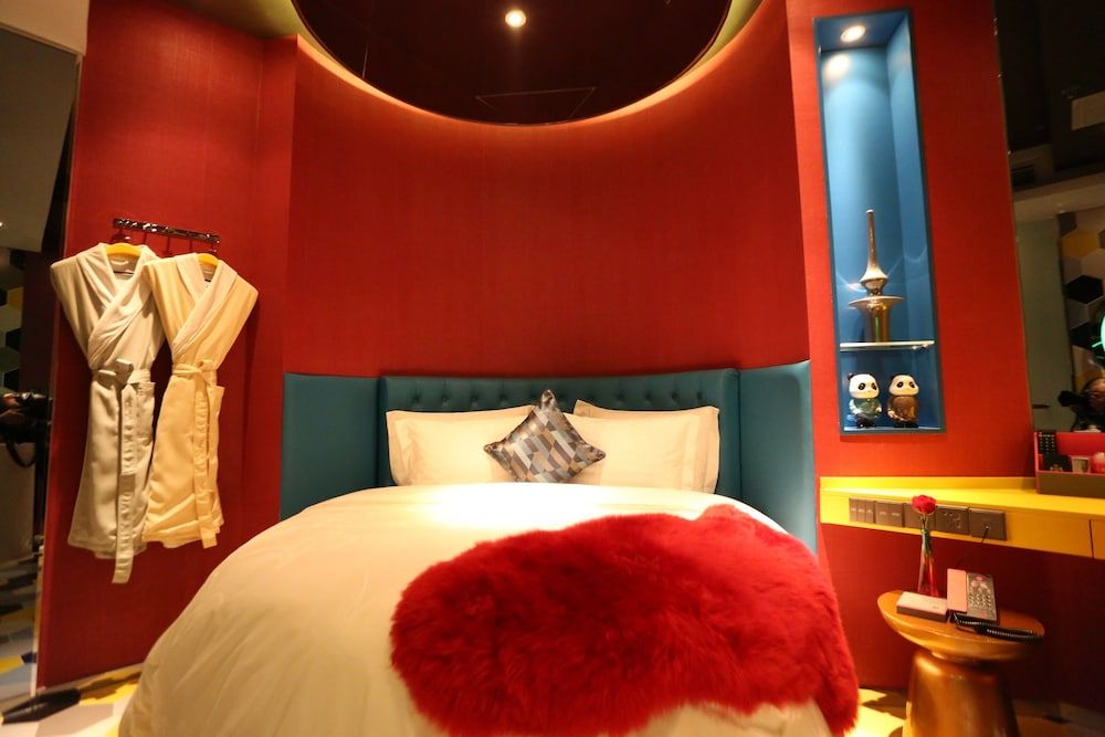 R-Kiss Xiyue Romantic Room 6