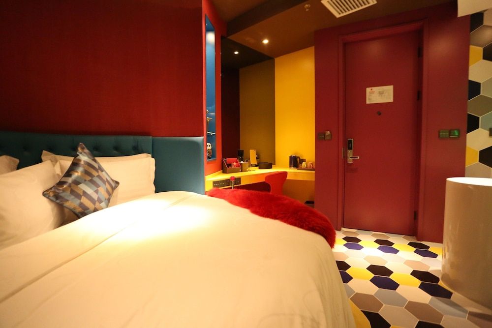 R-Kiss Xiyue Romantic Room 10