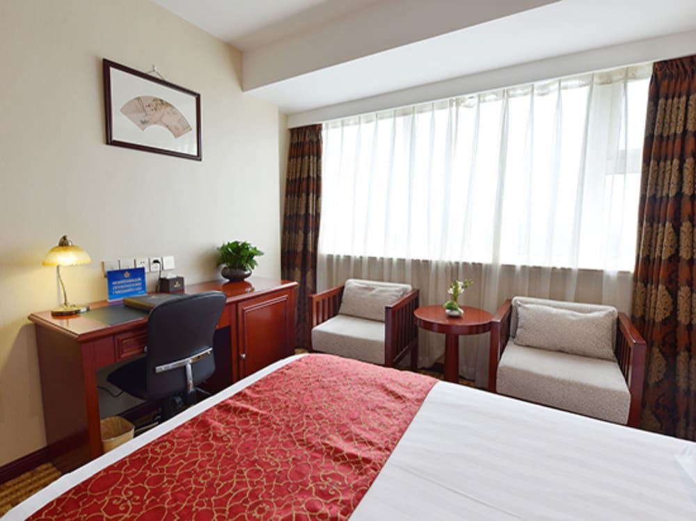 undefined Golden Oasis Hotel 6