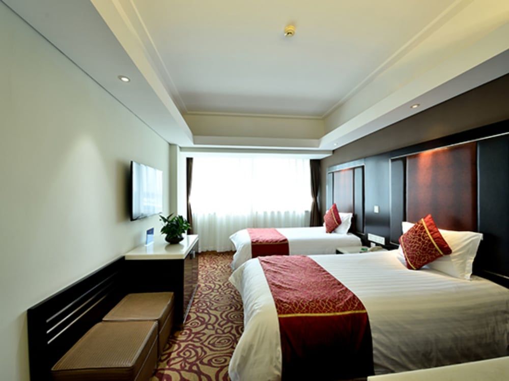 undefined Golden Oasis Hotel 5