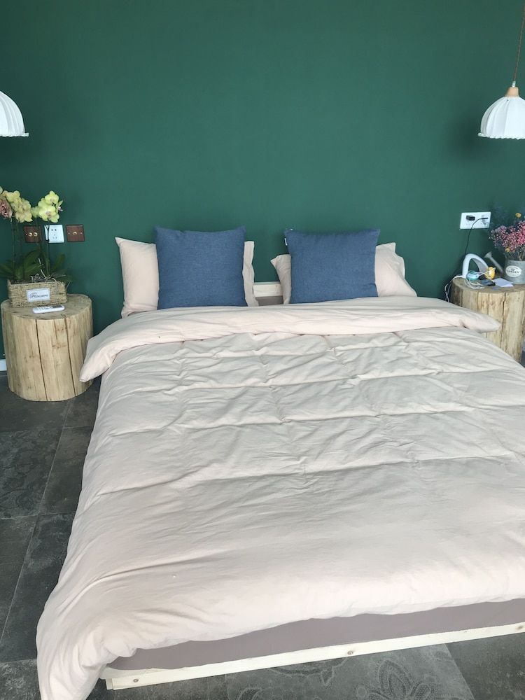 Life is Fruity Elite Cottage 18