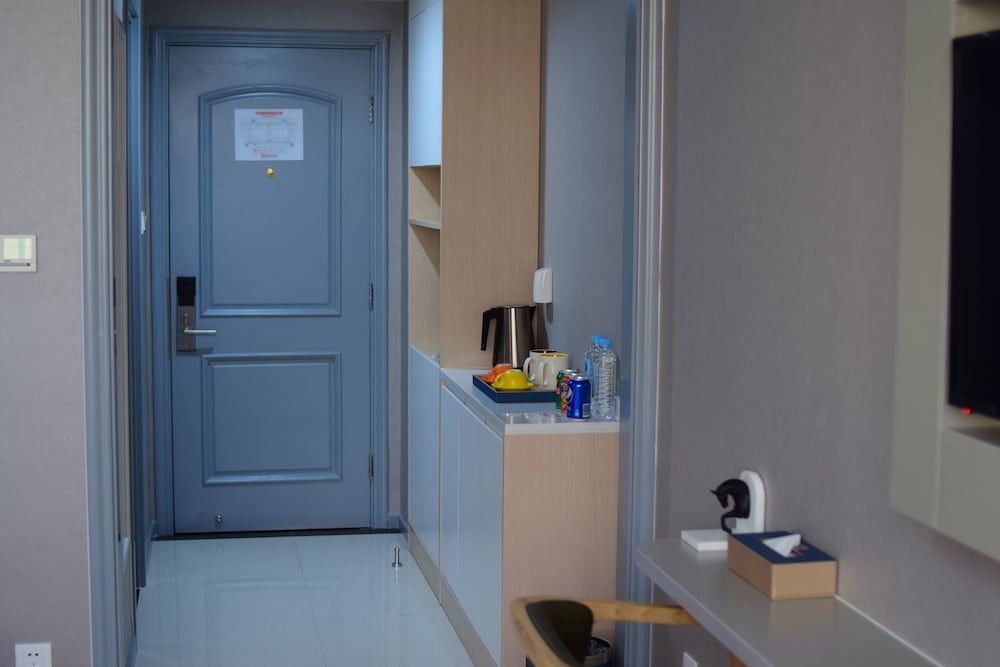 undefined Golden Phoenix Hotel 6