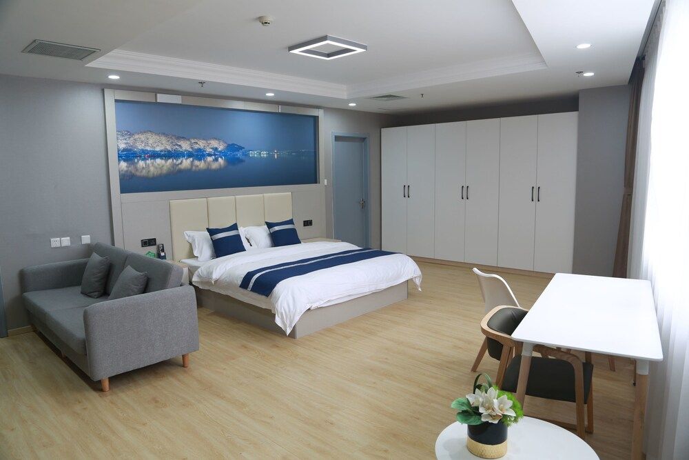 undefined Golden Phoenix Hotel