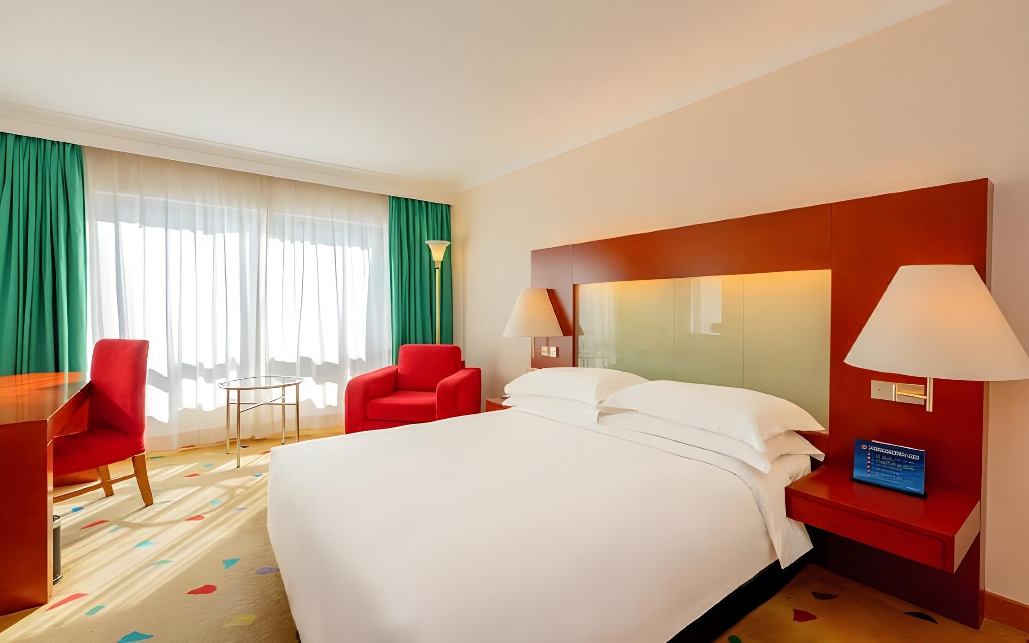 DOUBLE Deluxe King Size Bed Room