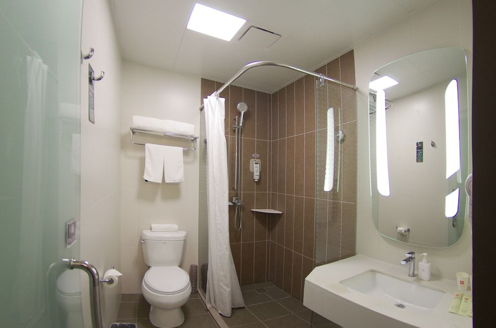 undefined ibis Beijing Tiantandongmen Metro Station Hotel 3