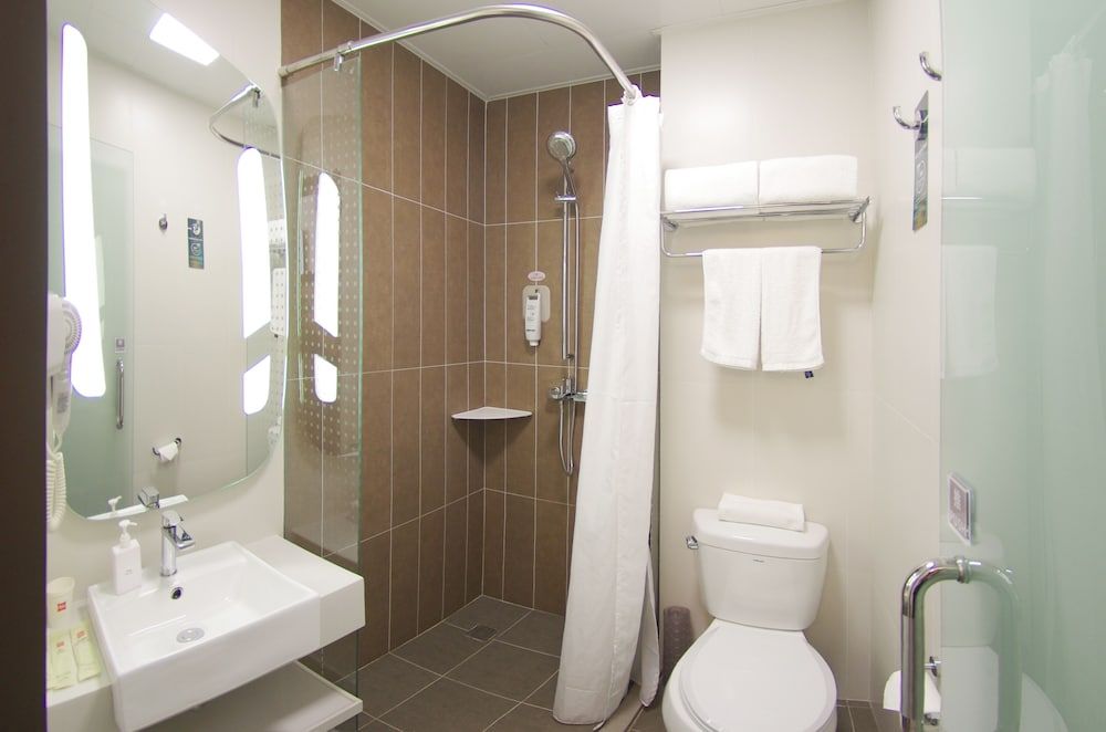 ibis Beijing Tiantandongmen Metro Station Hotel Superior Double Room (Stress Free) 4