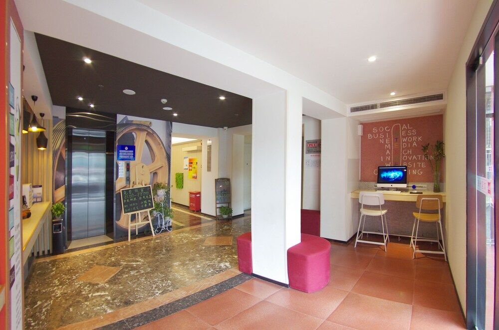 undefined ibis Beijing Tiantandongmen Metro Station Hotel 6