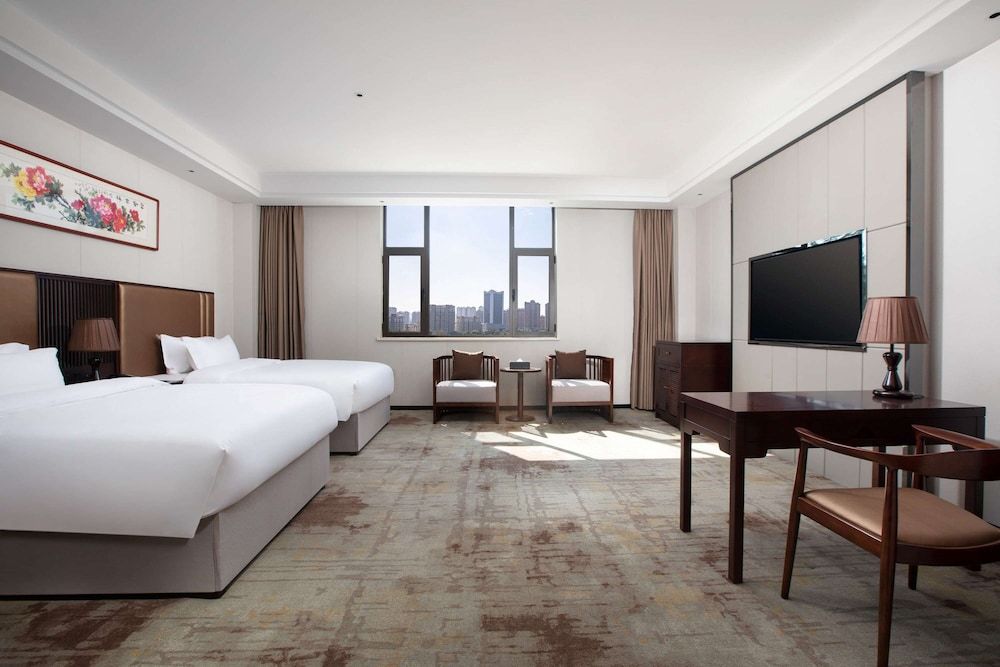 Deluxe Room, 2 Queen Beds, Non Smoking