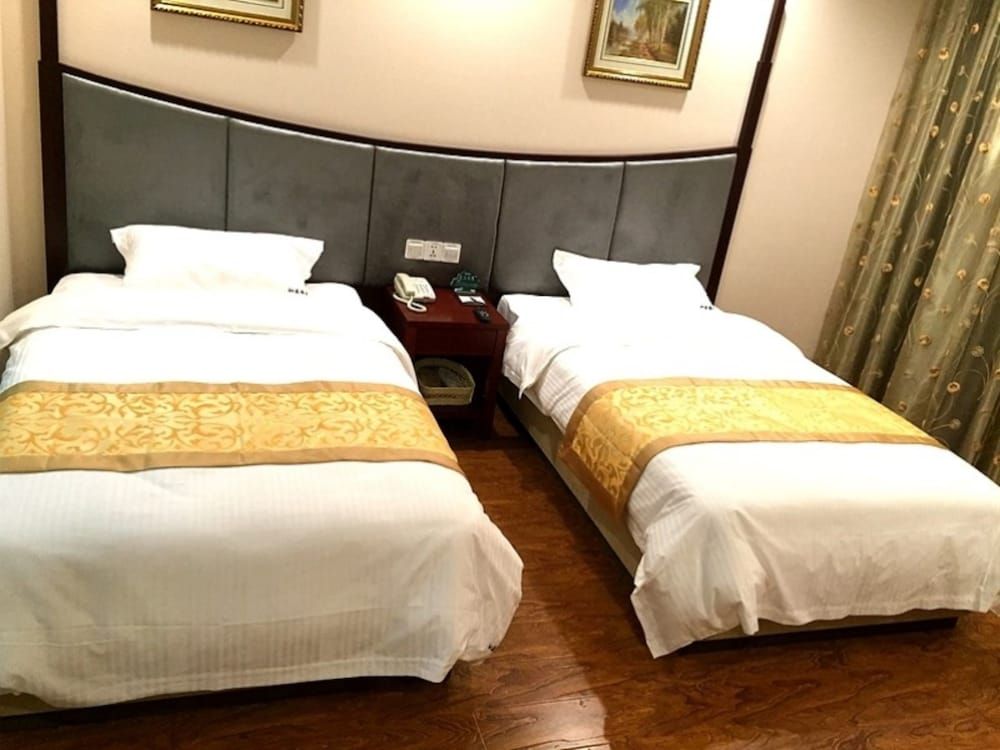 undefined GreenTree Inn Shanghai Chunshen Road Subway Station Express Hotel 3