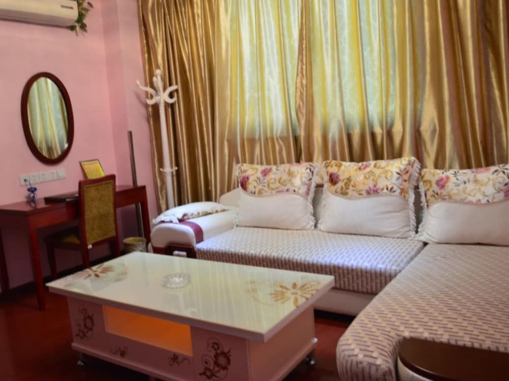 undefined GreenTree Inn Shanghai Jiading Anting Motor City Express Hotel 9