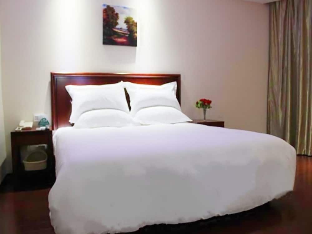 undefined GreenTree Inn Shanghai Jiading Anting Motor City Express Hotel