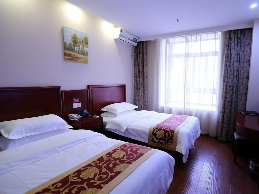 Greentree Inn Newtown Malu Subway Station Business Family Room 2