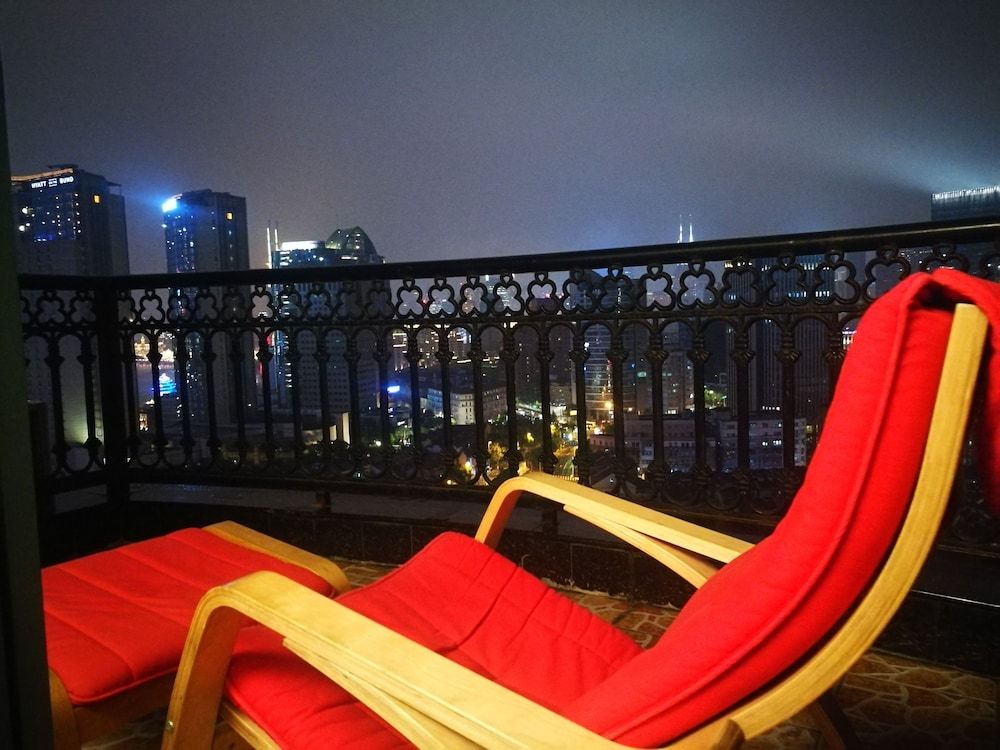 Shanghai The Bund View Guesthouse Deluxe Double Room 8