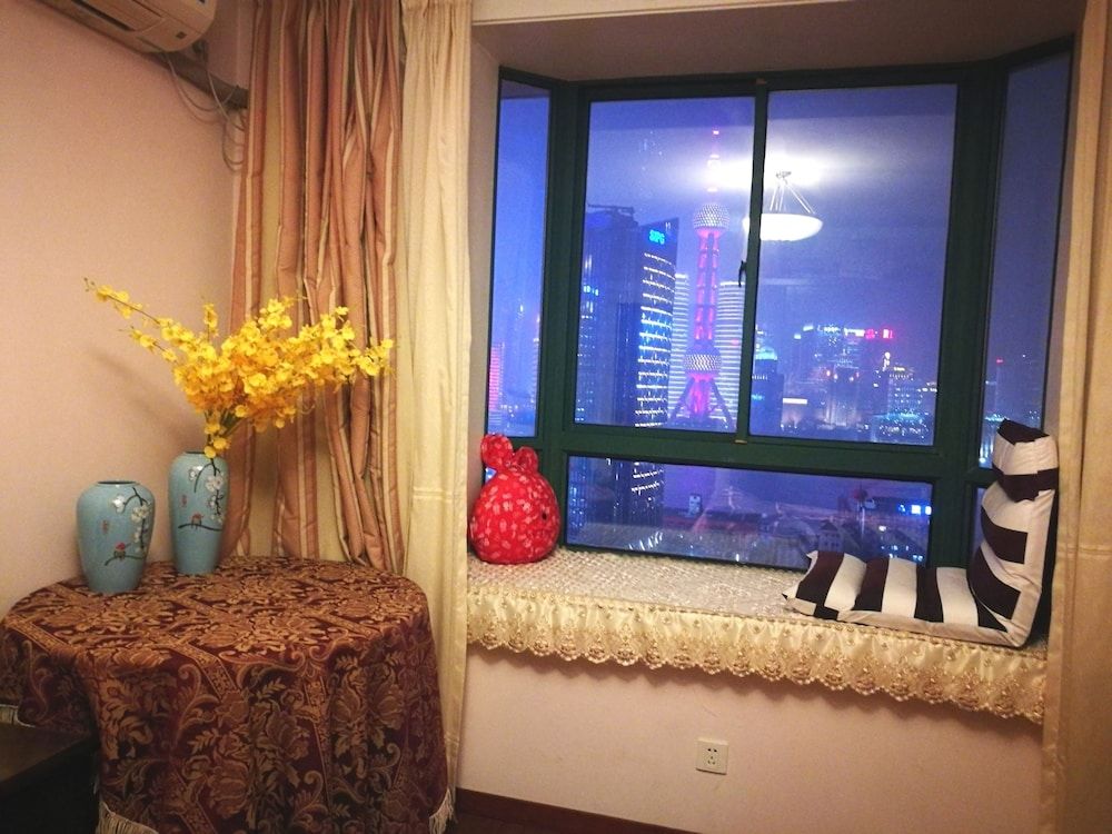 Shanghai The Bund View Guesthouse Deluxe Double Room 15