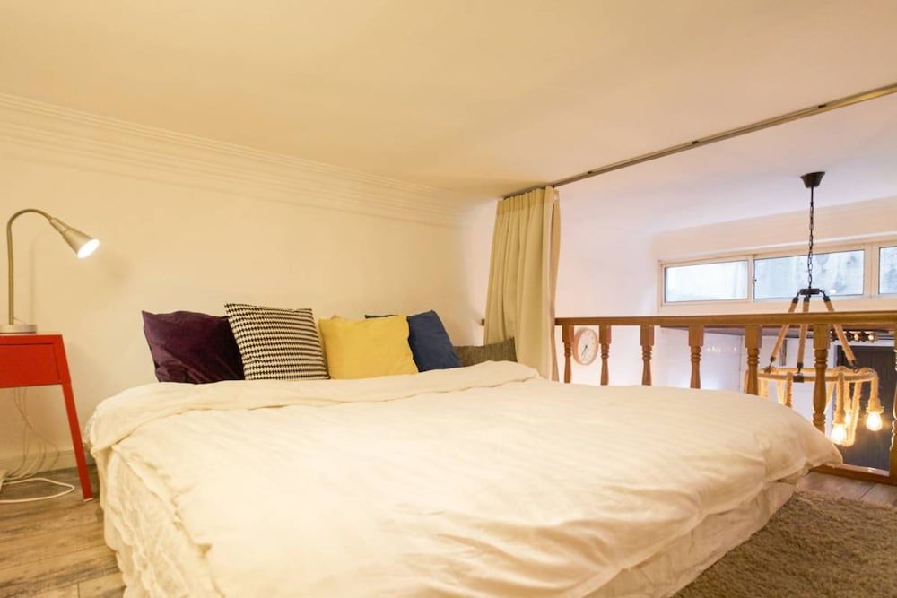 undefined StarLive Apartment - Moonlight 5