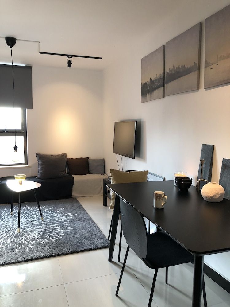 Henry's Apartment- Executive 717 Apartment, 3 Bedrooms, Non Smoking 16