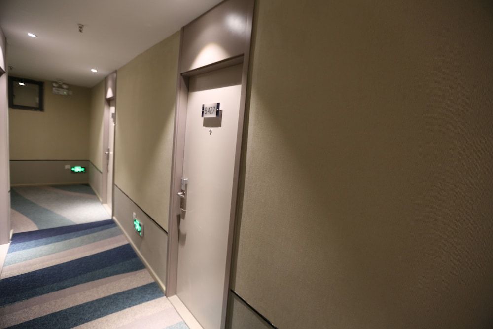 undefined Shanghai xiannuo luxury hotel 5