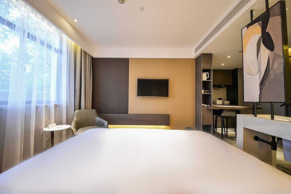 MIJU HOUSE Gubei-a small white building beside Shanghai oil painting sculpture institute Apartment(Accept reservations with non transit visa-free 3