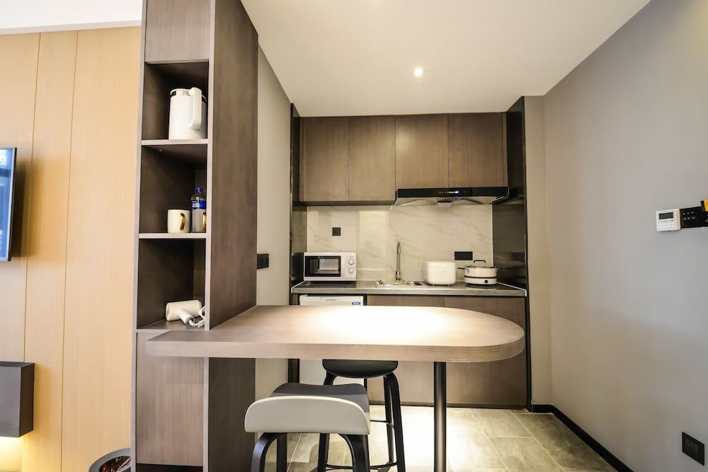 MIJU HOUSE Gubei-a small white building beside Shanghai oil painting sculpture institute Apartment(Accept reservations with non transit visa-free 4