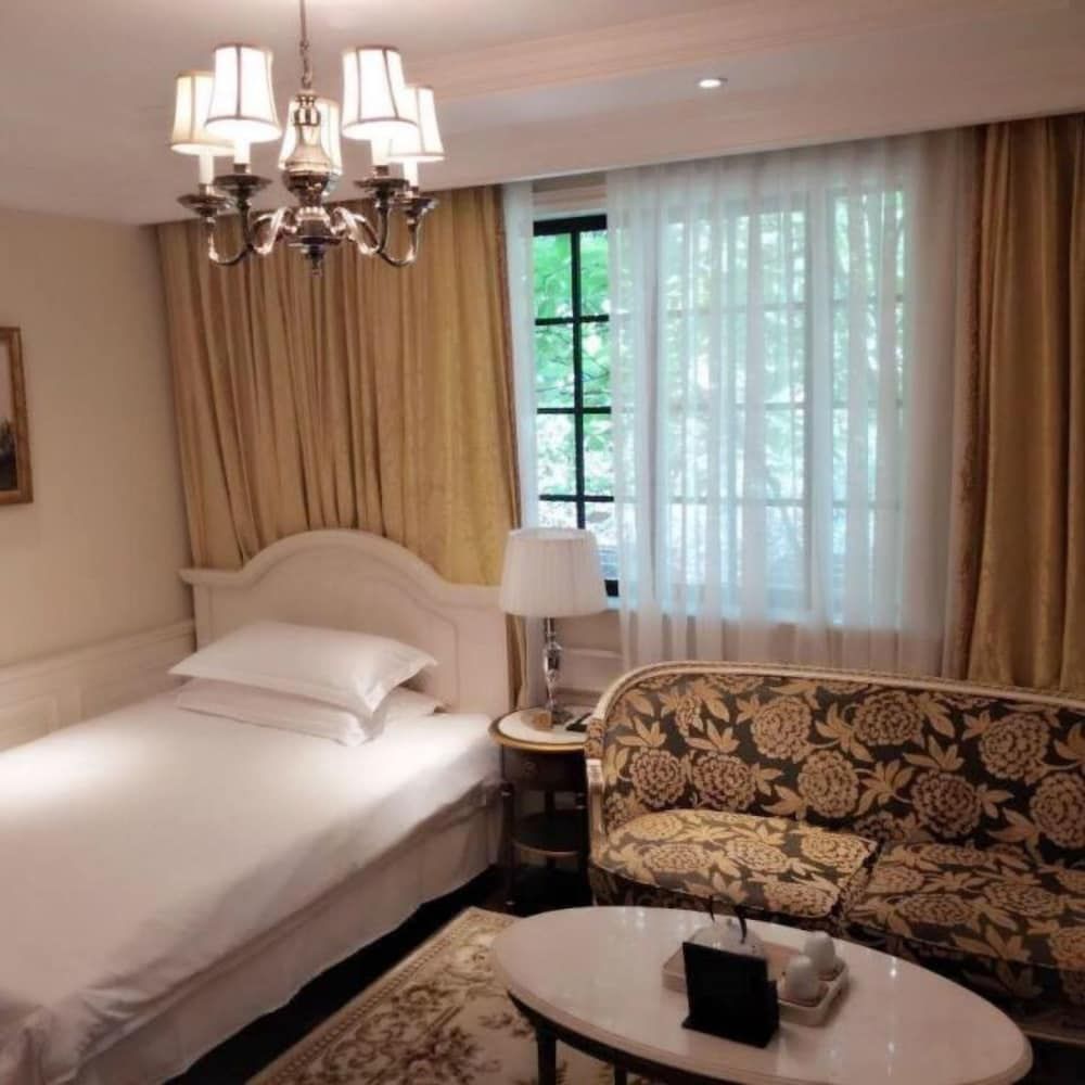 Shanghai Imperial Palace Club Business Room 5