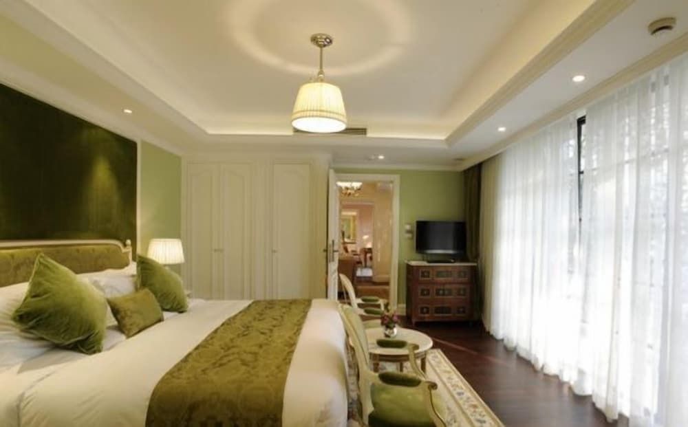 Shanghai Imperial Palace Club Executive Room 7