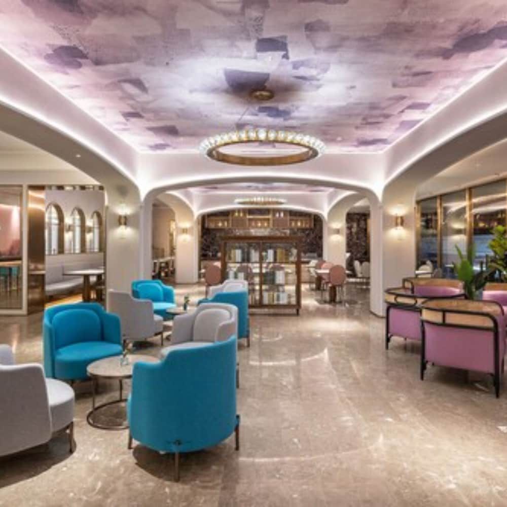 undefined Mercure Shanghai Xujiahui South 8