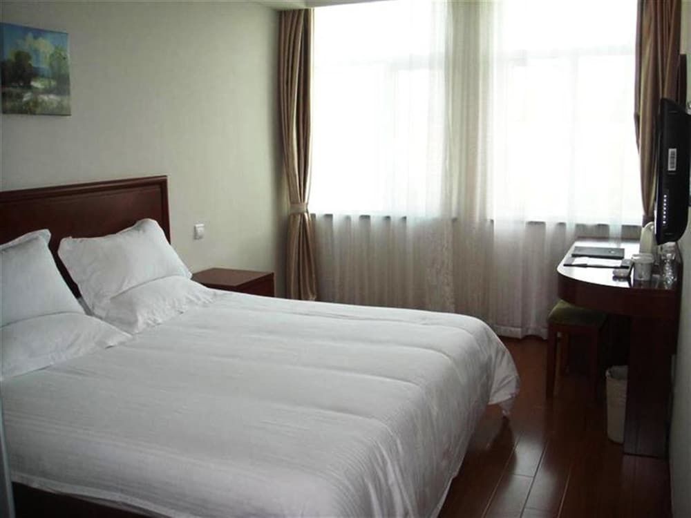 undefined GreenTree Inn Shanghai Hongqiao Hub Convention Center Jinghua Road Shell Hotel 9