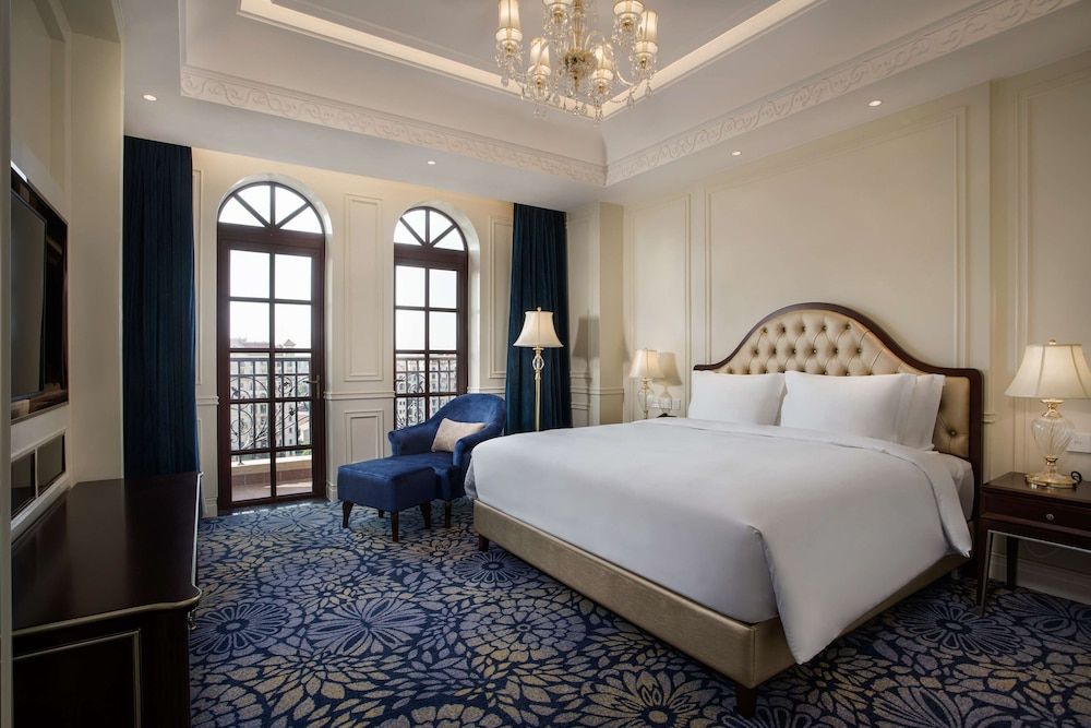 undefined Radisson Blu Forest Manor Shanghai Hongqiao