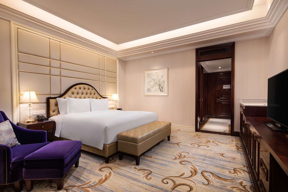 Deluxe Room, Balcony
