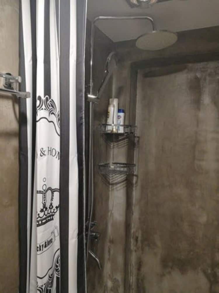 undefined VK House No.9 Jiangsu Road Metro 7