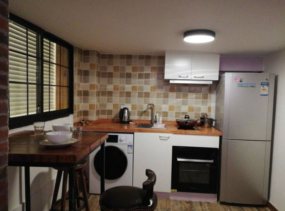 undefined VK House No.9 Jiangsu Road Metro 3