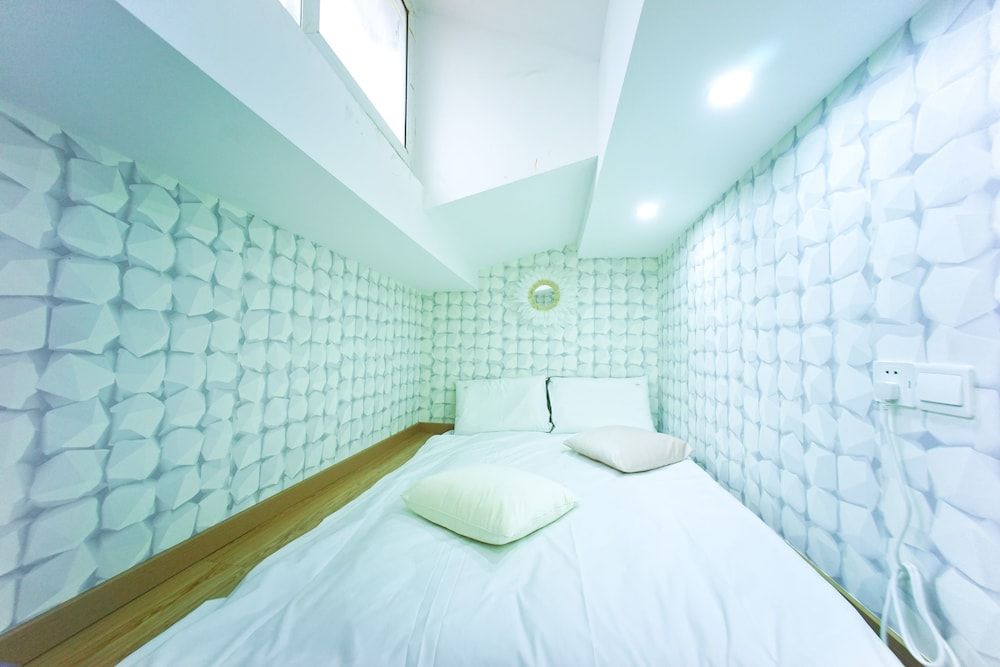 undefined Shanghai Rainbow No.56 8