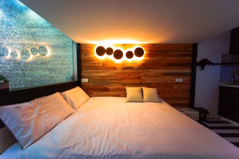 undefined Shanghai Rainbow No.62 8