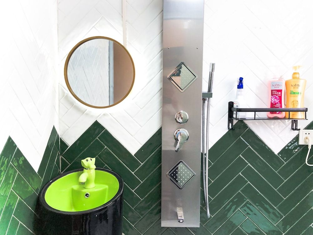 Shanghai Rainbow No.62 Quadruple Room 29