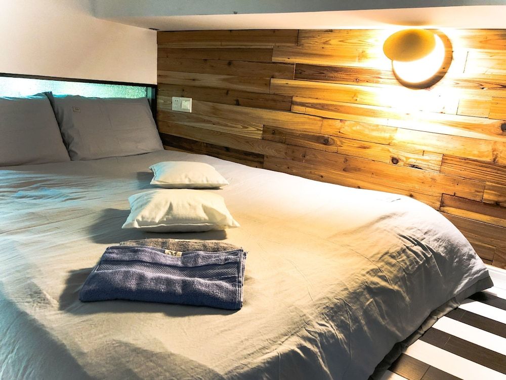 Shanghai Rainbow No.62 Quadruple Room 22