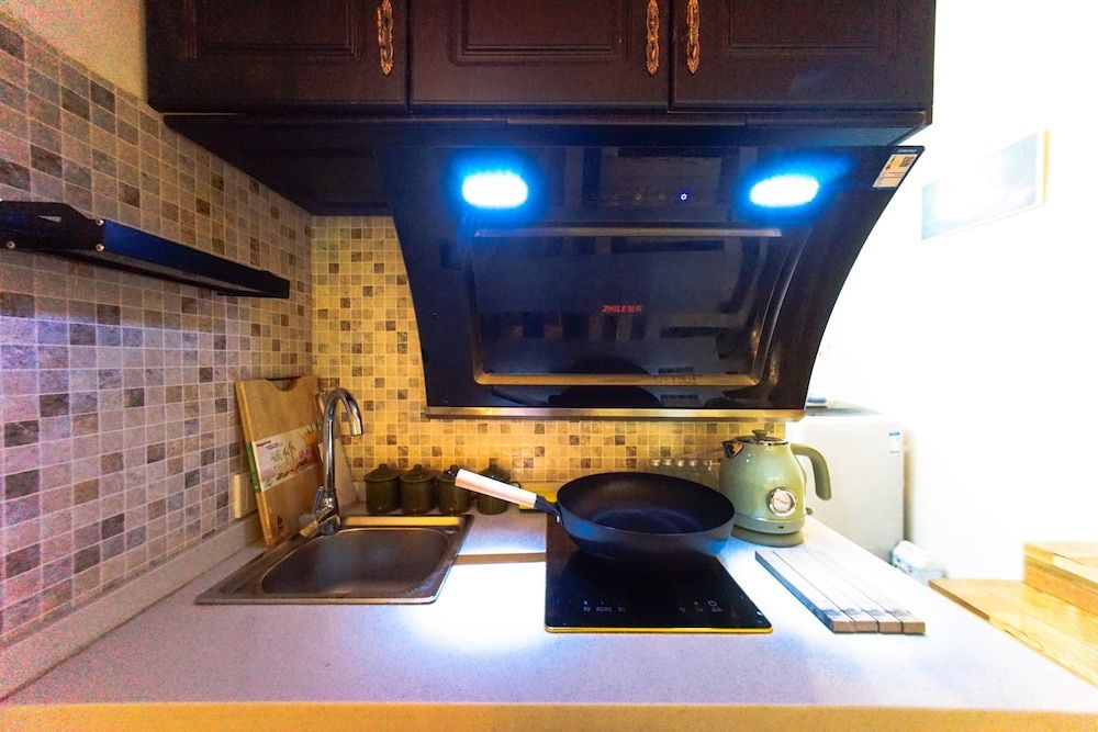 Shanghai Rainbow No.62 Quadruple Room 24