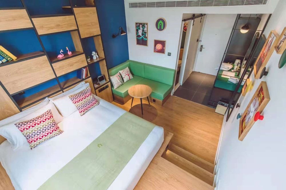 Campanile Shanghai Huaihai Standard Room, 1 Queen Bed 5